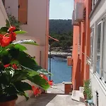 Tonka *